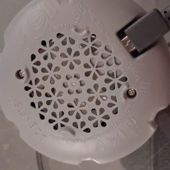 SCENTSY FAN - Picture 3 of 3